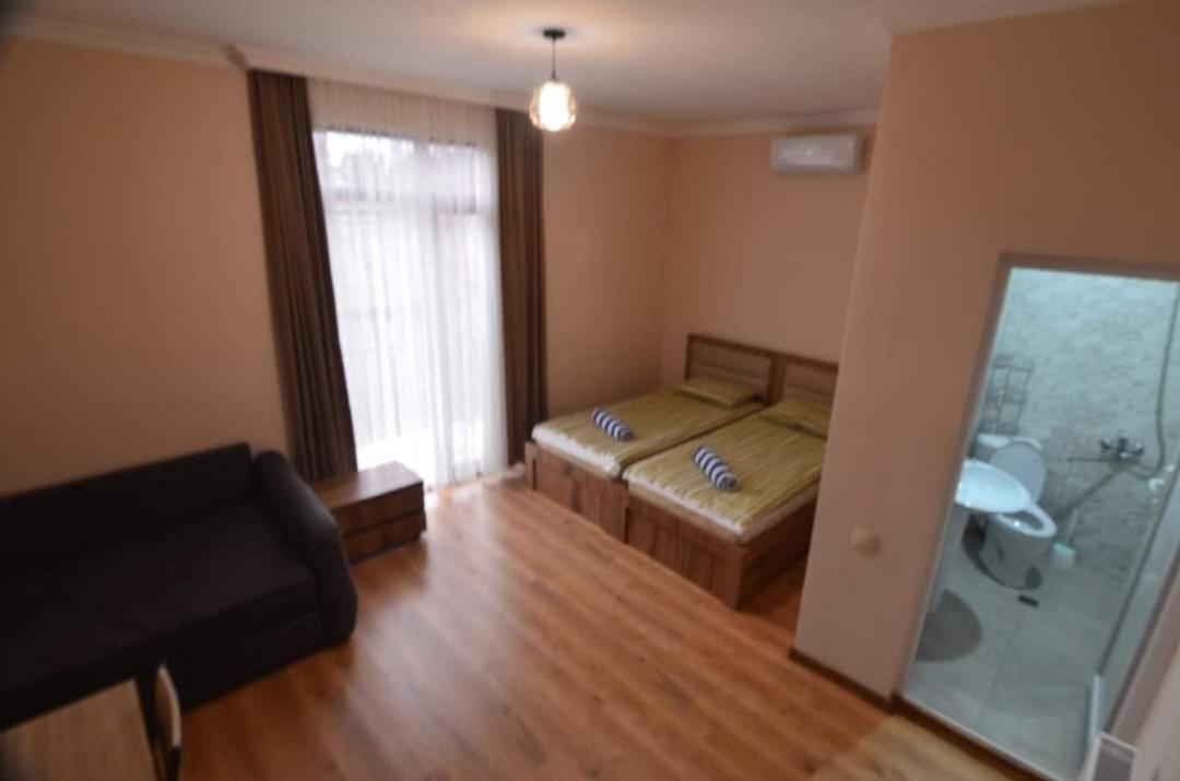 Mate'S Guest House Kobuleti Εξωτερικό φωτογραφία